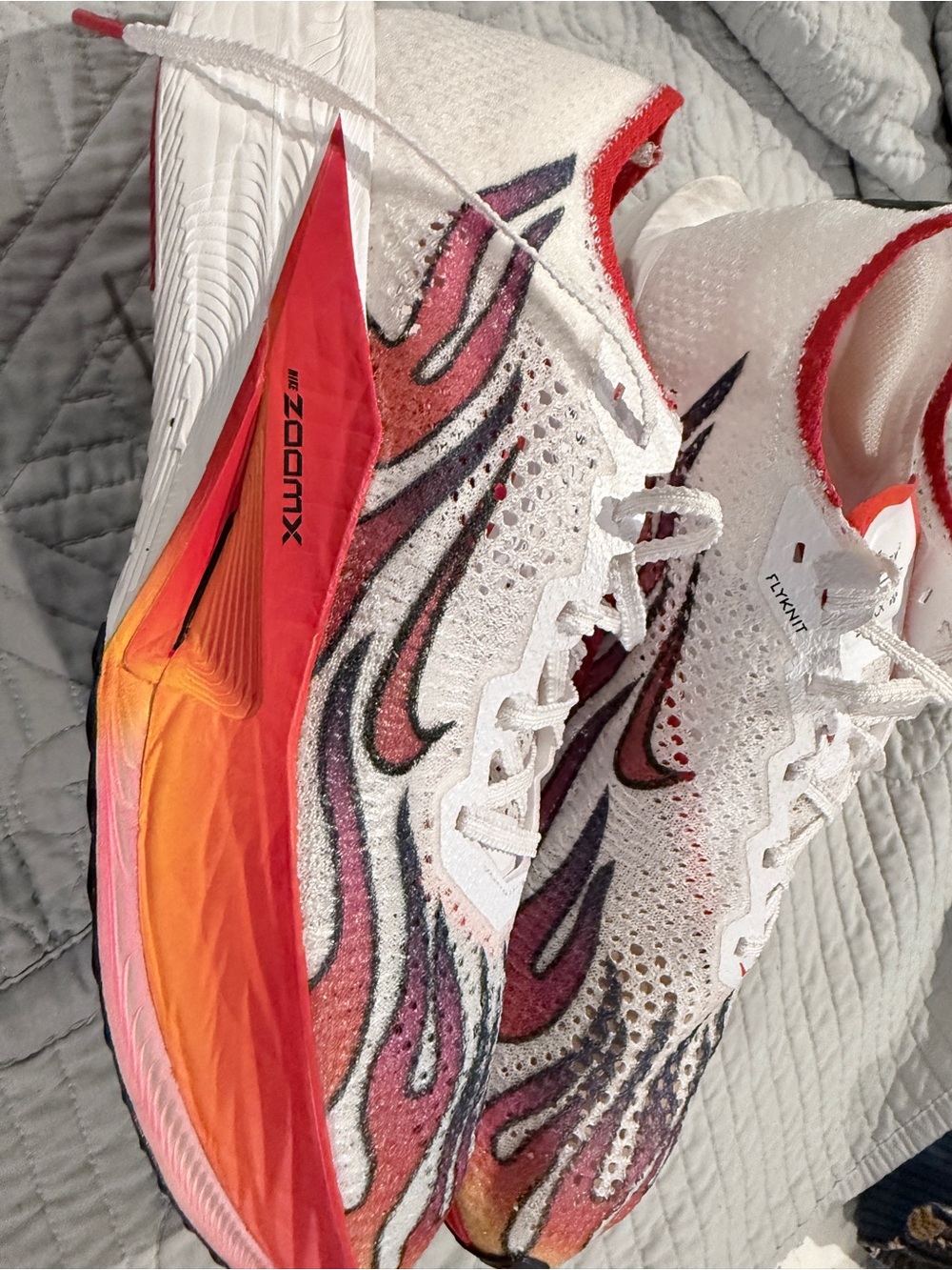 Nike ZoomX VaporFly Next% 3
Running Shoes Ekiden Pack
HQ3504-100 Men's Size 12